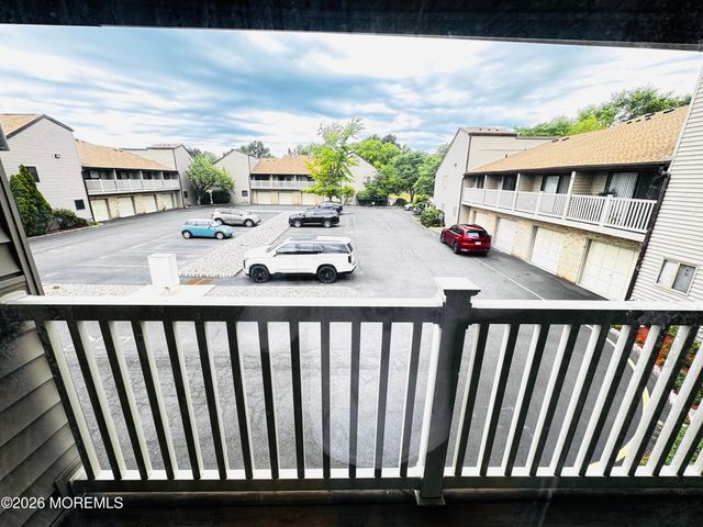 109 Cotswold Circle 2, Ocean Twp, NJ 07712