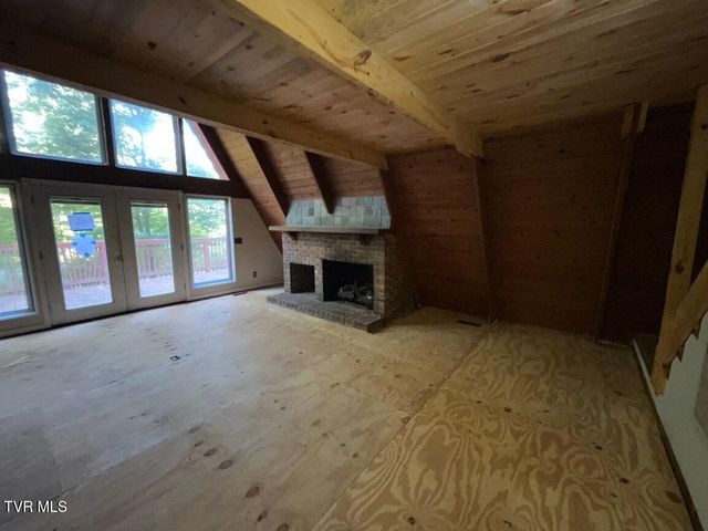 190 Golf Course Road, Rogersville, TN 37857