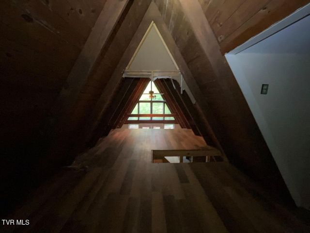 190 Golf Course Road, Rogersville, TN 37857