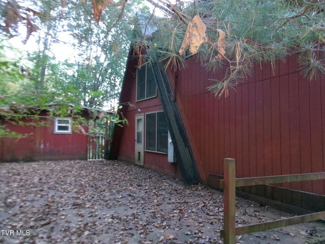 190 Golf Course Road, Rogersville, TN 37857