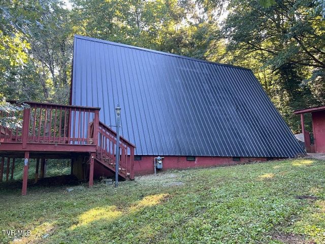 190 Golf Course Road, Rogersville, TN 37857