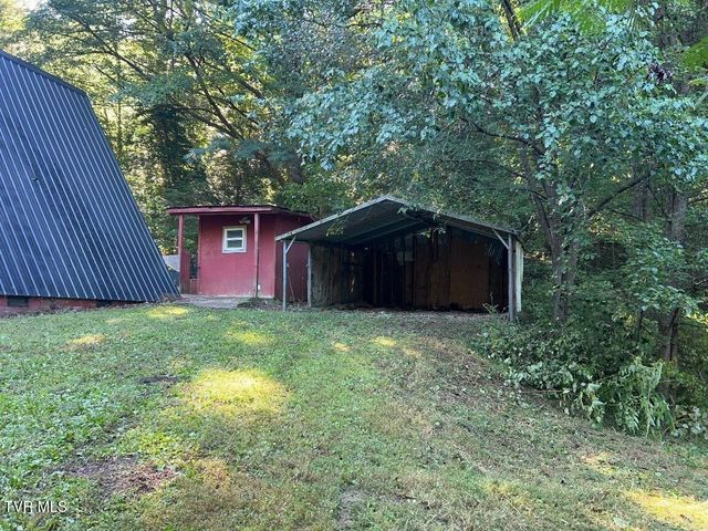 190 Golf Course Road, Rogersville, TN 37857