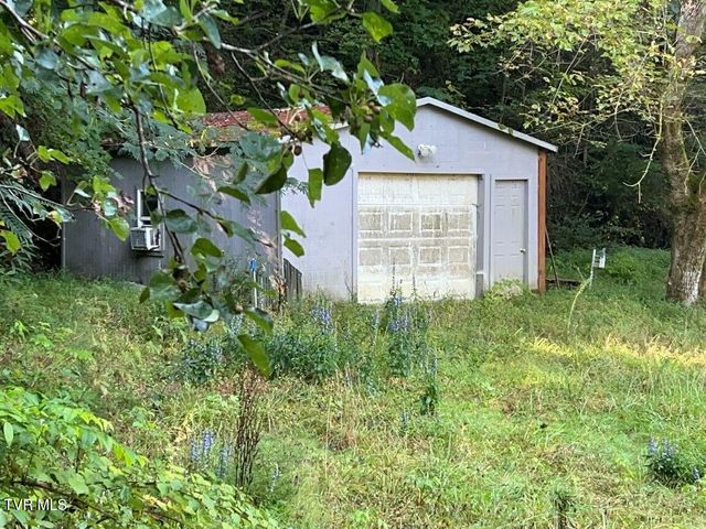 190 Golf Course Road, Rogersville, TN 37857