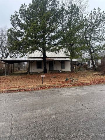 616 S Florida Avenue, Okmulgee, OK 74447