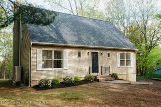 3 Seymour Drive, Red Hook, NY 12571