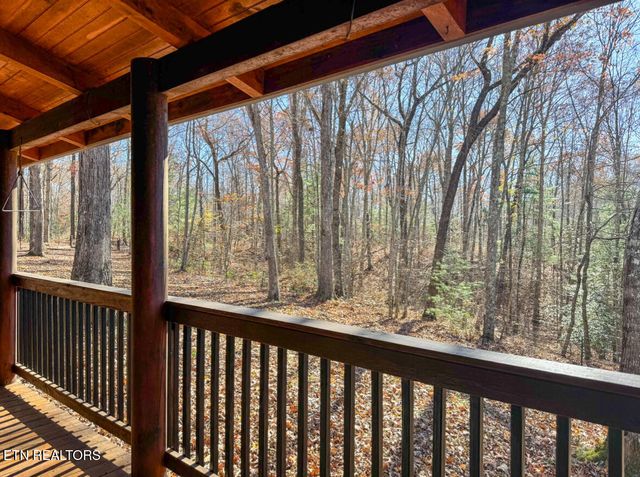 390 John J Smith Rd, Oneida, TN 37841