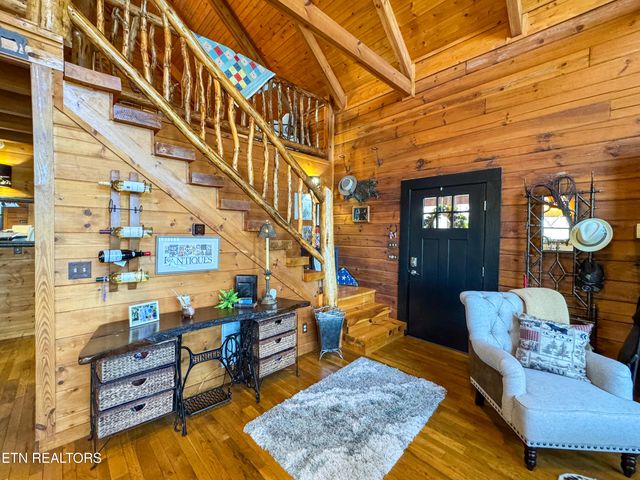 390 John J Smith Rd, Oneida, TN 37841