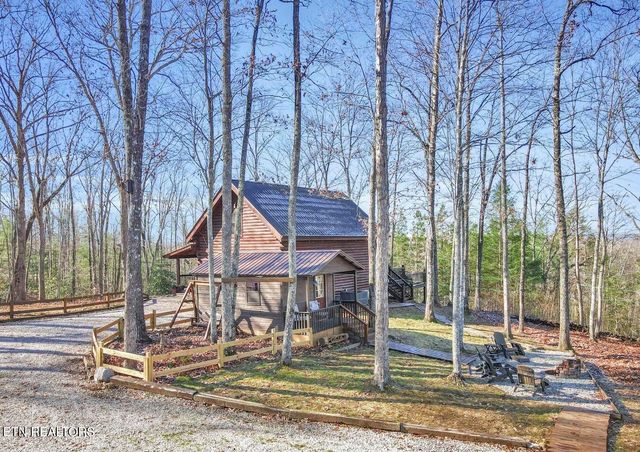 390 John J Smith Rd, Oneida, TN 37841