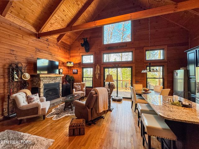 390 John J Smith Rd, Oneida, TN 37841