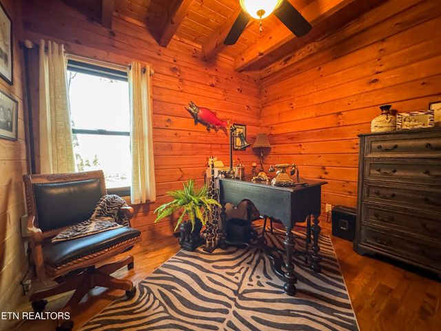 390 John J Smith Rd, Oneida, TN 37841