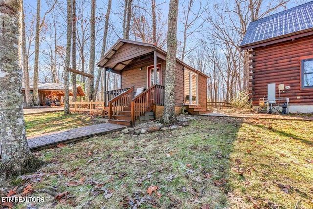 390 John J Smith Rd, Oneida, TN 37841