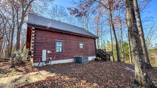 390 John J Smith Rd, Oneida, TN 37841