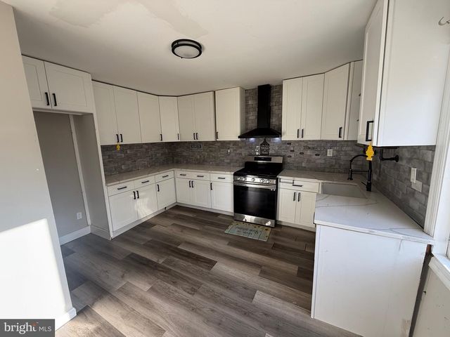 104 S FRANKLIN ST, Landisville, NJ 08326