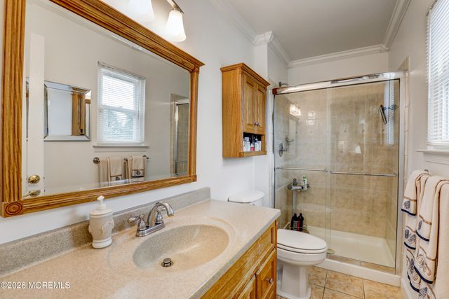 25 Garden Way, Howell, NJ 07731