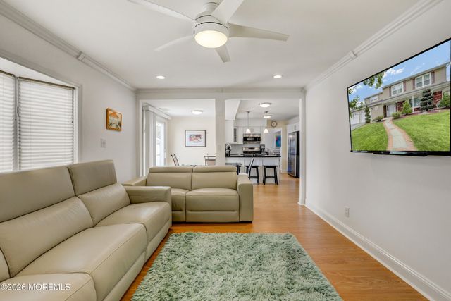 25 Garden Way, Howell, NJ 07731