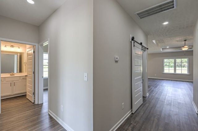 21 Bartow St, Decherd, TN 37324