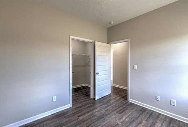 21 Bartow St, Decherd, TN 37324