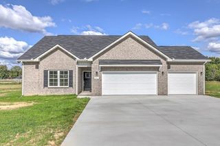 21 Bartow St, Decherd, TN 37324