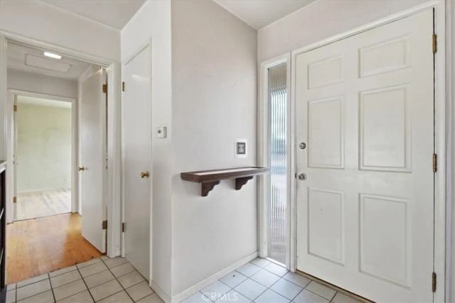 9610 Natick, North Hills, CA 91343