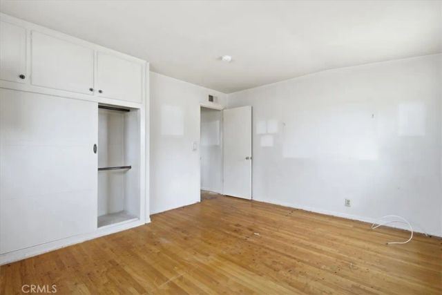 9610 Natick, North Hills, CA 91343