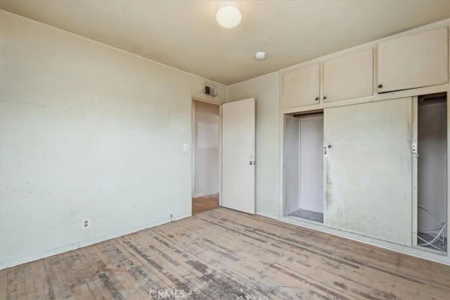 9610 Natick, North Hills, CA 91343