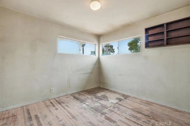 9610 Natick, North Hills, CA 91343