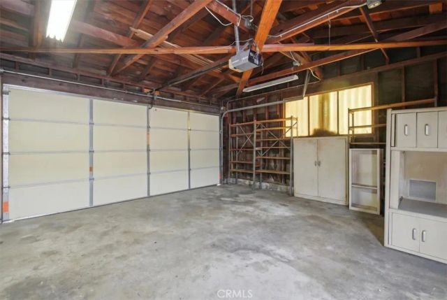 9610 Natick, North Hills, CA 91343
