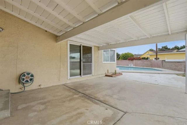 9610 Natick, North Hills, CA 91343