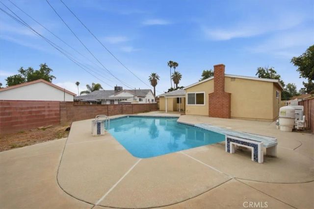 9610 Natick, North Hills, CA 91343