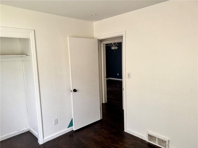 9810 Bennington Avenue, Kansas City, MO 64134