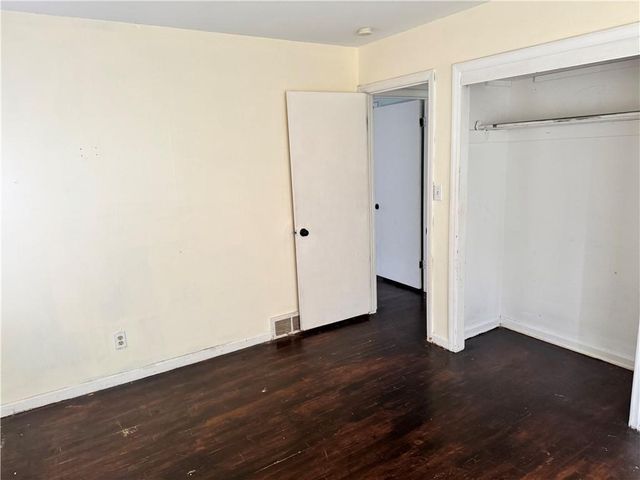 9810 Bennington Avenue, Kansas City, MO 64134