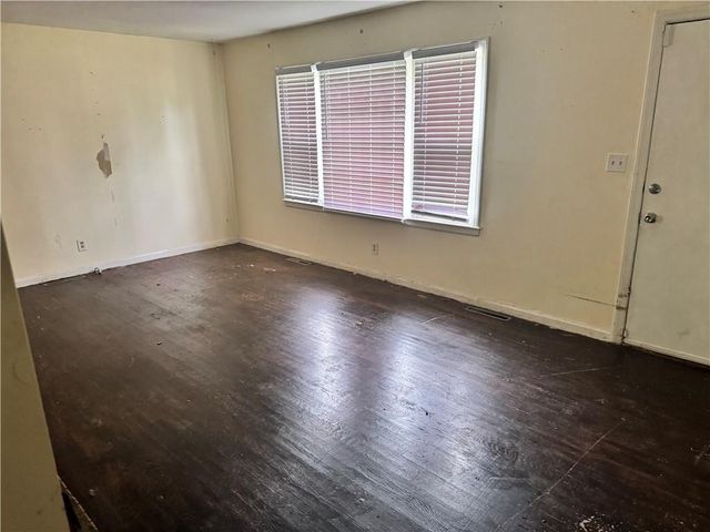 9810 Bennington Avenue, Kansas City, MO 64134