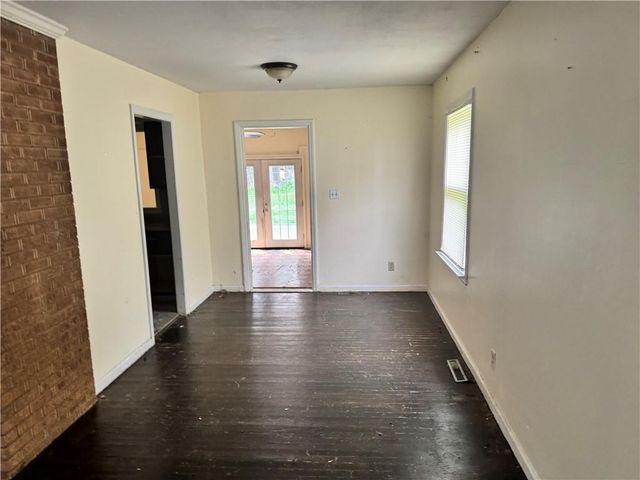 9810 Bennington Avenue, Kansas City, MO 64134