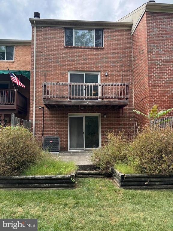 15 BALLYHAUNIS CT, Lutherville Timonium, MD 21093