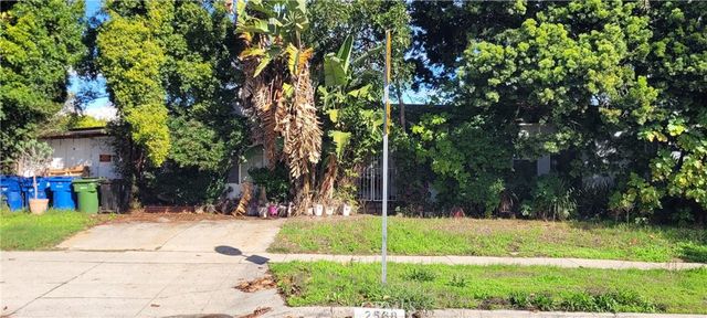 2568 Military, Los Angeles, CA 90064