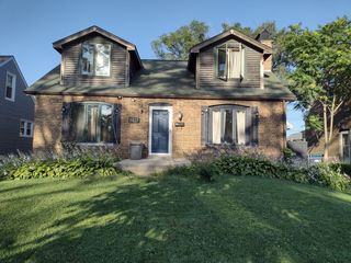 9427 S Saint Louis Avenue, Evergreen Park, IL 60805
