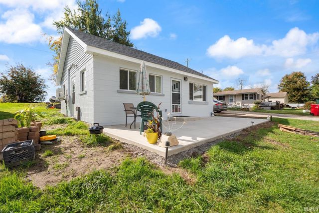 8727 S Hill Drive, Silver Lake, IN 46982