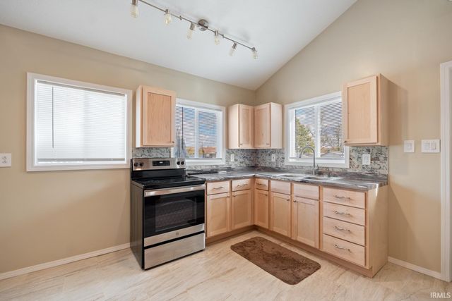 8727 S Hill Drive, Silver Lake, IN 46982