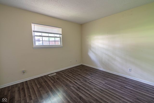 8345 Paso Del Norte Court, Indianapolis, IN 46227