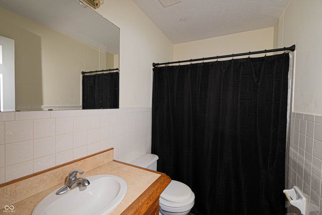 8345 Paso Del Norte Court, Indianapolis, IN 46227
