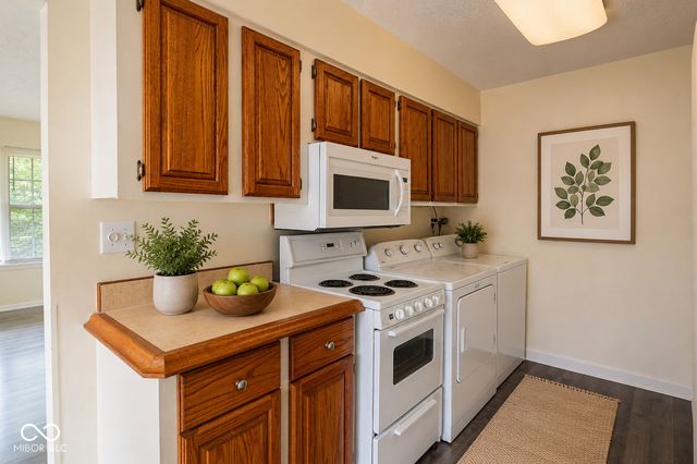 8345 Paso Del Norte Court, Indianapolis, IN 46227