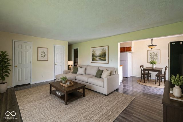 8345 Paso Del Norte Court, Indianapolis, IN 46227