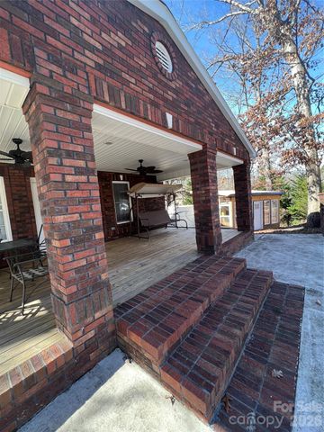 129 Twin Bluff Trail, Mount Gilead, NC 27306