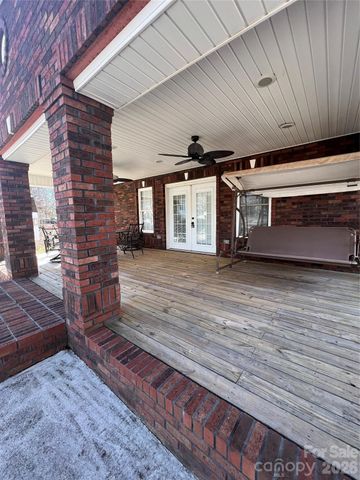129 Twin Bluff Trail, Mount Gilead, NC 27306