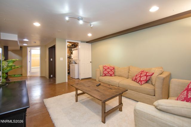 1025 Locust Street, Reno, NV 89502