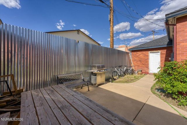 1025 Locust Street, Reno, NV 89502