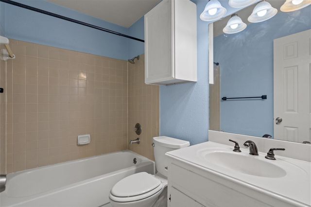 621 Luther DR A, Georgetown, TX 78628