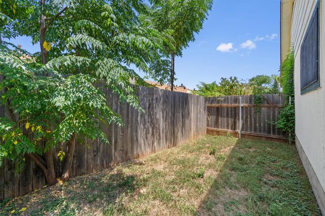 621 Luther DR A, Georgetown, TX 78628