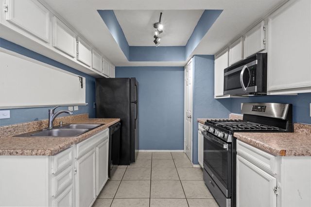 621 Luther DR A, Georgetown, TX 78628