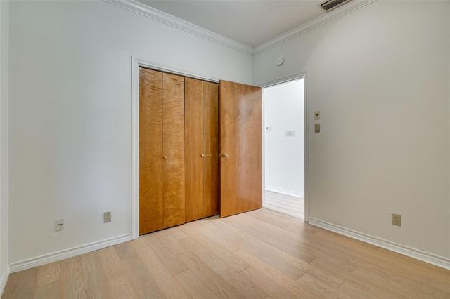 1406 Windsor RD 201, Austin, TX 78703